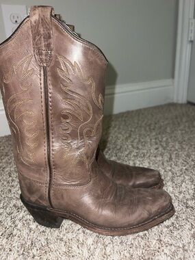 Old West Kids Brown Cowboy Boots with Snip Toe & Golden Stitching Sz 2! Leather